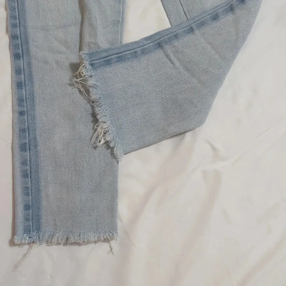 Pacsun Two-Tone Mom Jean, Color Blue Size 23 - Picture 6 of 15